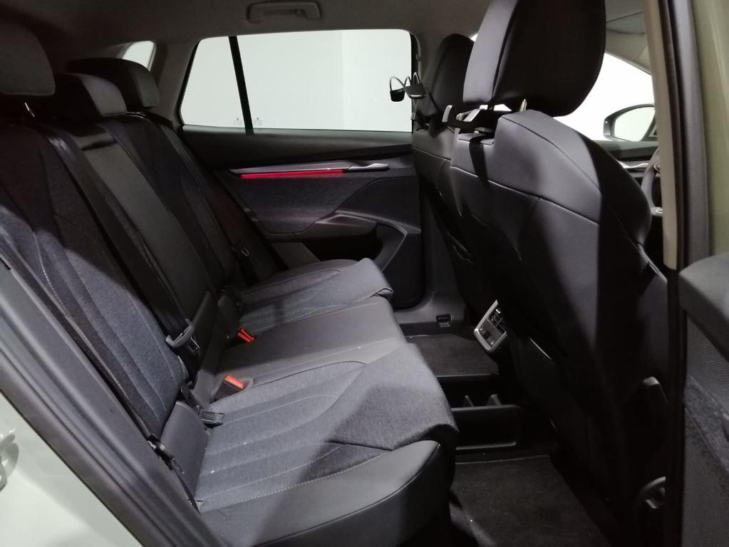 Skoda Elroq 85 82 kWh 210 kW (286 CV) - 5