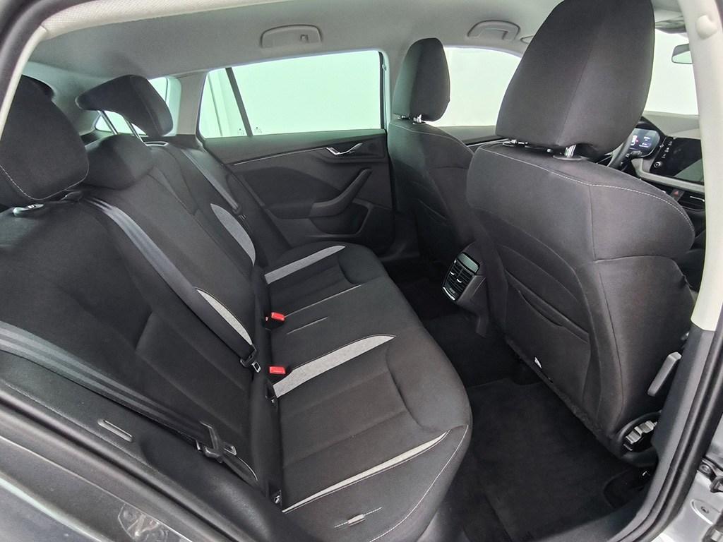 Skoda Scala 1.0 TSI Selection DSG 85 kW (115 CV) - 5