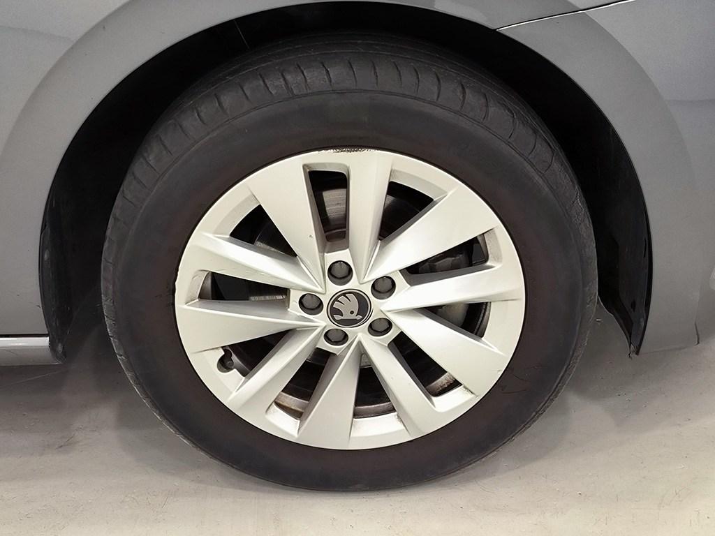 Skoda Scala 1.0 TSI Selection DSG 85 kW (115 CV) - 7