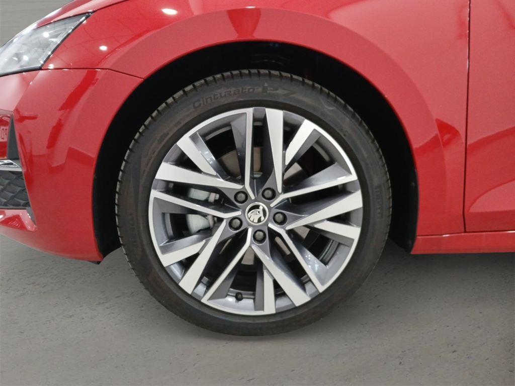 Skoda Octavia 1.5 TSI m-HEV Design DSG 110 kW (150 CV) - 7