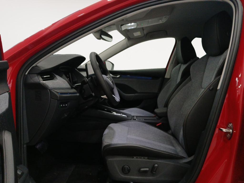 Skoda Octavia 1.5 TSI m-HEV Design DSG 110 kW (150 CV) - 14