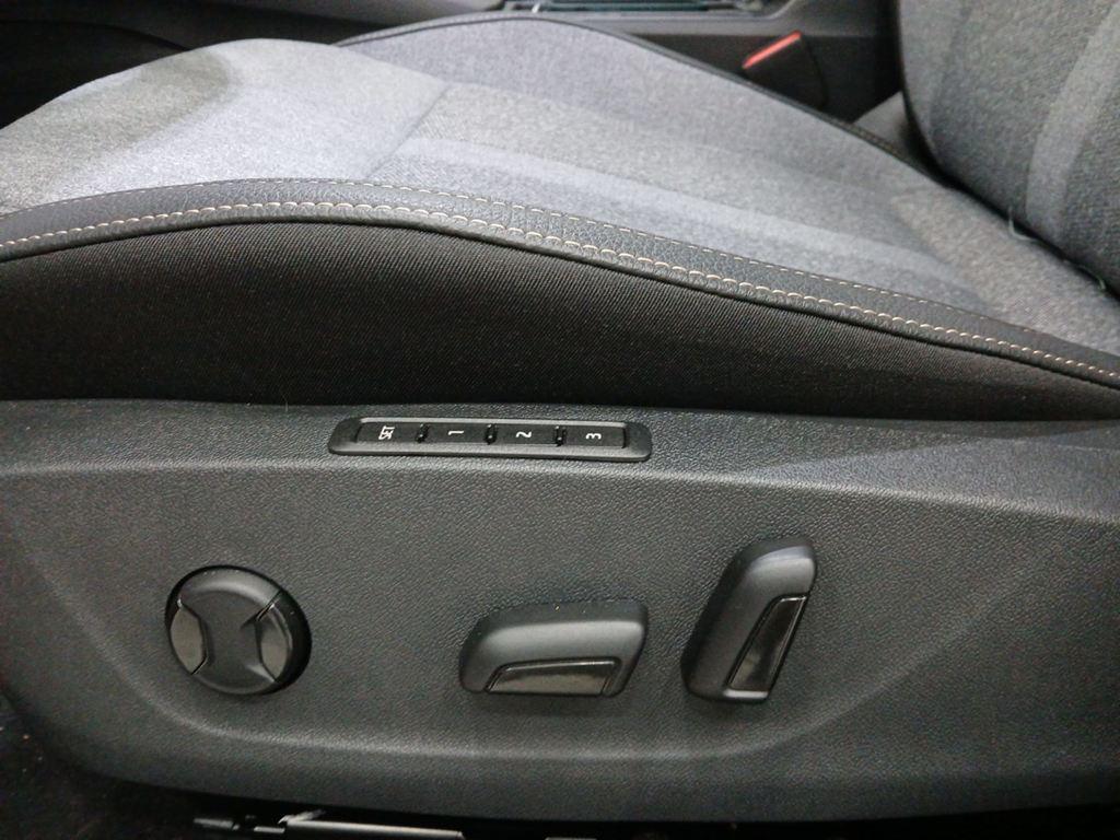 Skoda Octavia 1.5 TSI m-HEV Design DSG 110 kW (150 CV) - 15