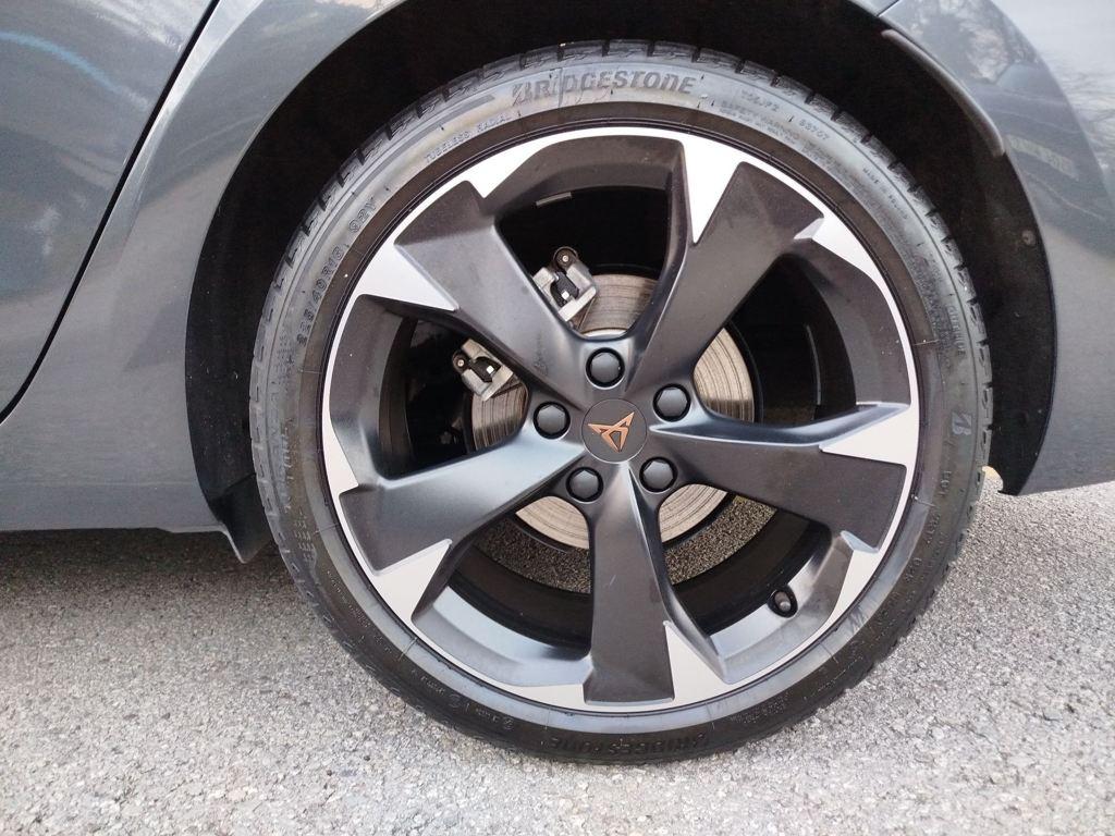 CUPRA Leon Sportstourer 1.5 eTSI DSG 110 kW (150 CV) - 7