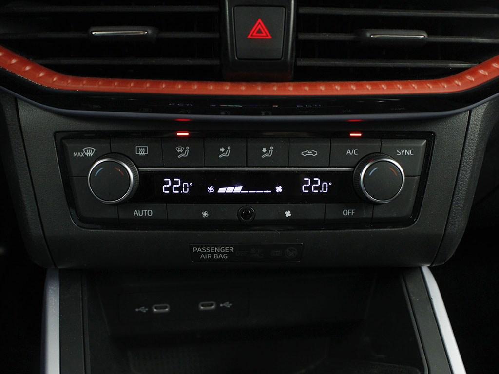 SEAT Arona 1.0 TSI FR Special Edition 85 kW (115 CV) - 10