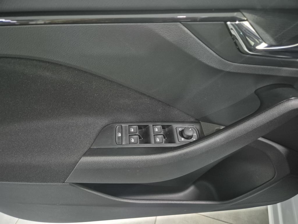 Skoda Scala 1.0 TSI Selection 85 kW (115 CV) - 9