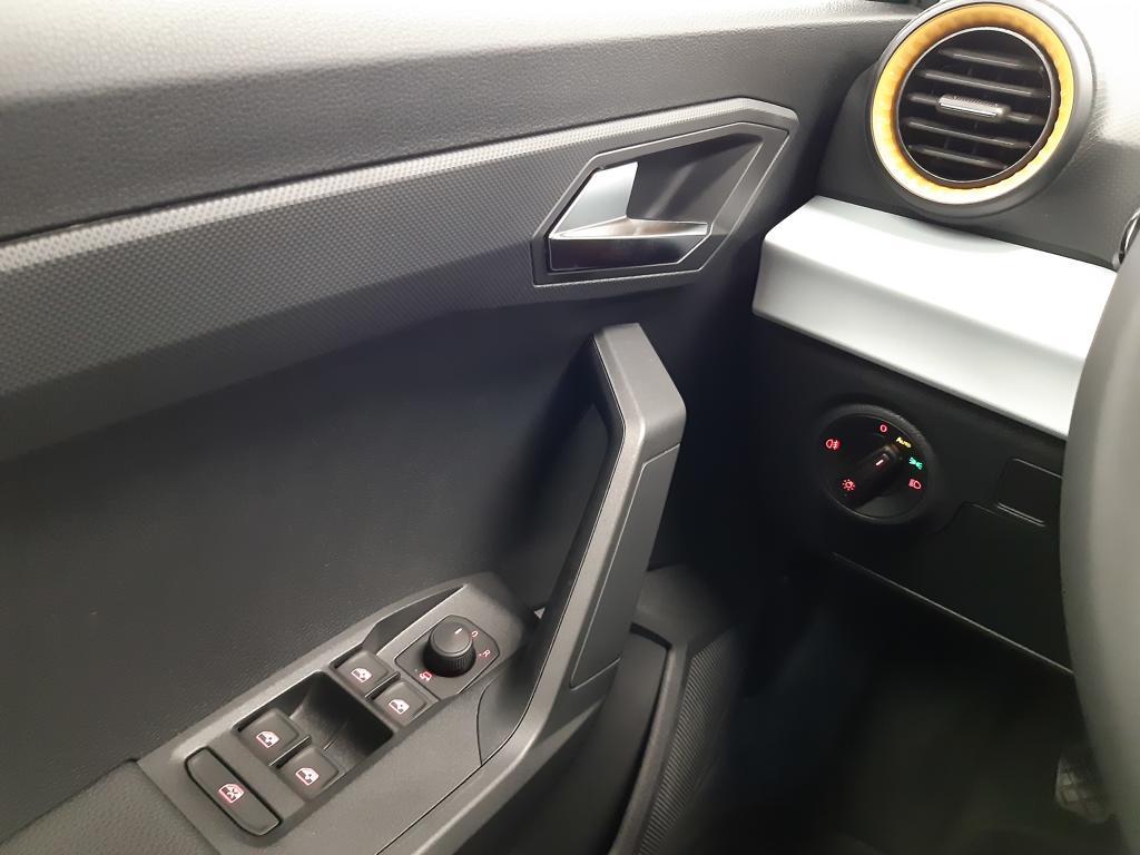 SEAT Arona 1.0 TSI Style XM 85 kW (115 CV) - 16