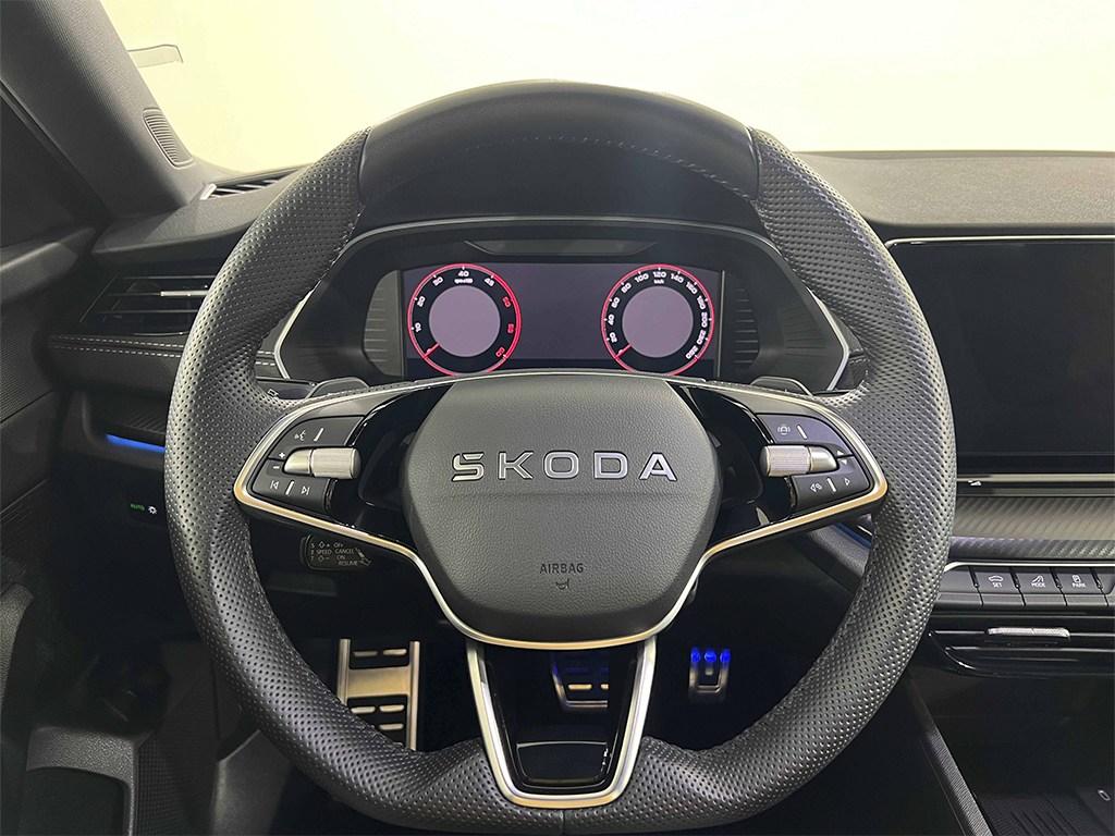 Skoda Octavia Combi 2.0 TDI Sportline DSG 110 kW (150 CV) - 8