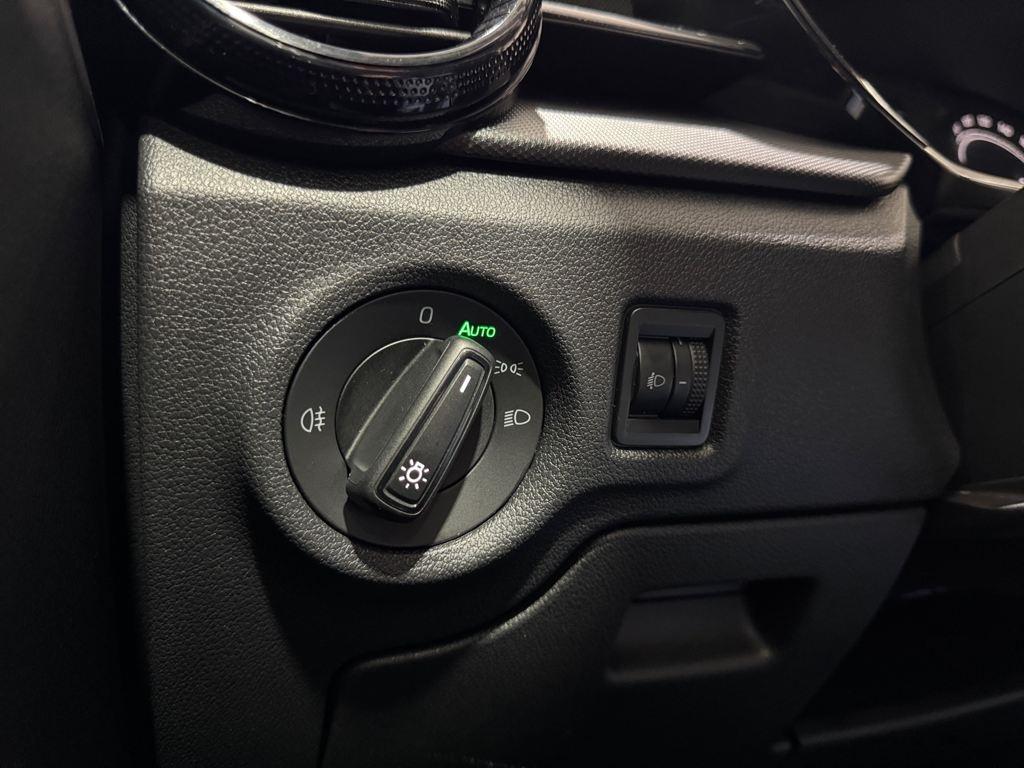 Skoda Fabia 1.0 TSI Active 70 kW (95 CV) - 13