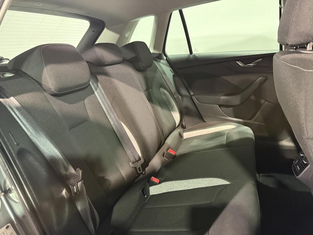Skoda Kamiq 1.0 TSI Selection 85 kW (115 CV) - 5