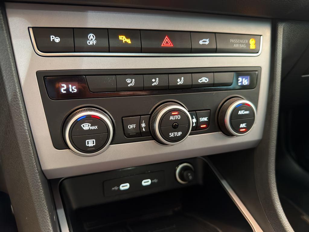 SEAT Ateca 1.5 TSI S&S FR Special Edition 110 kW (150 CV) - 11