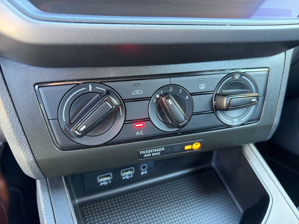 SEAT Ibiza 1.0 MPI S&S Reference Plus 59 kW (80 CV) - 11