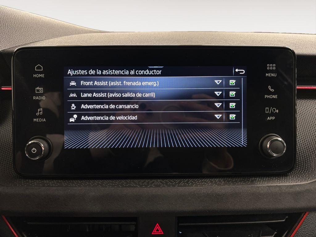 Skoda Kamiq 1.0 TSI Design DSG 85 kW (115 CV) - 13