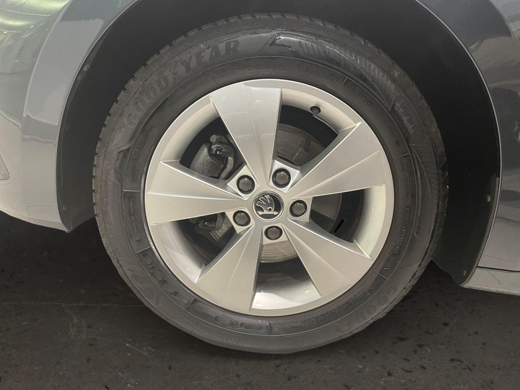 Skoda Octavia Combi 2.0 TDI Ambition 110 kW (150 CV) - 7