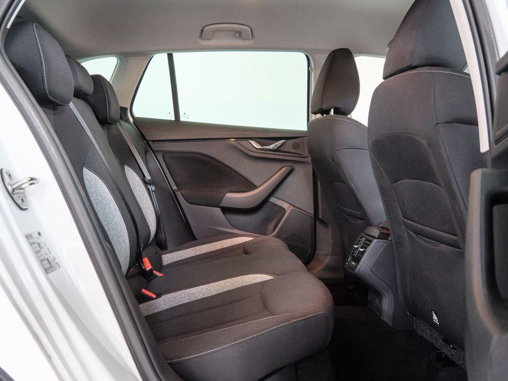 Skoda Scala 1.0 TSI Selection 85 kW (115 CV) - 5