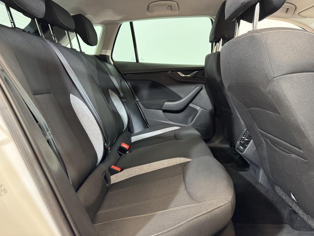 Skoda Scala 1.0 TSI Selection 85 kW (115 CV) - 5