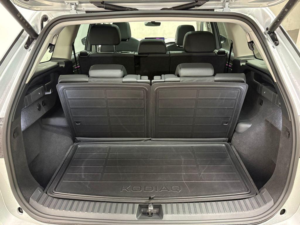 Skoda Kodiaq 1.5 TSI m-HEV Design DSG 110 kW (150 CV) - 10