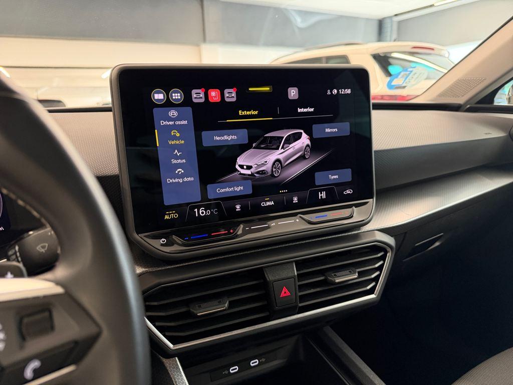 SEAT León 1.5 eTSI Style 25 Aniversario DSG 85 kW (116 CV) - 10