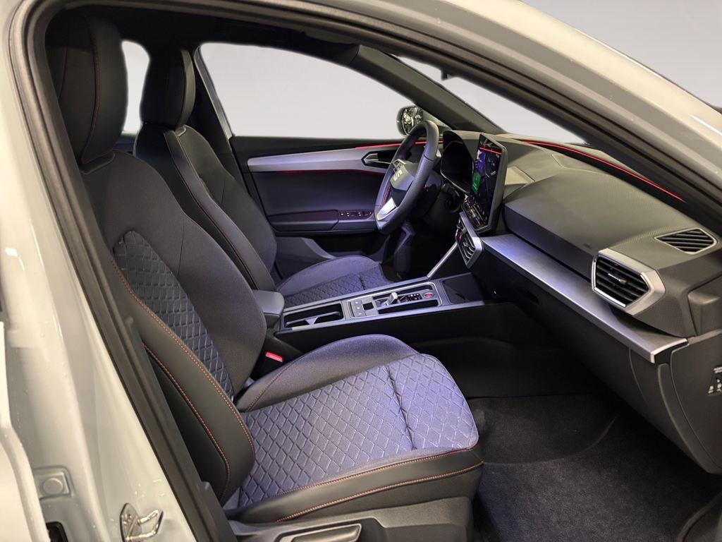 SEAT León ST 1.5 eTSI S&S FR Special Edition DSG 85 kW (116 CV) - 4