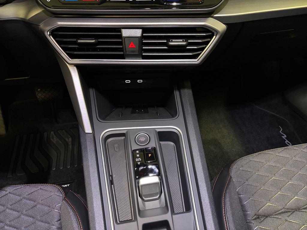 SEAT León ST 1.5 eTSI S&S FR Special Edition DSG 85 kW (116 CV) - 10