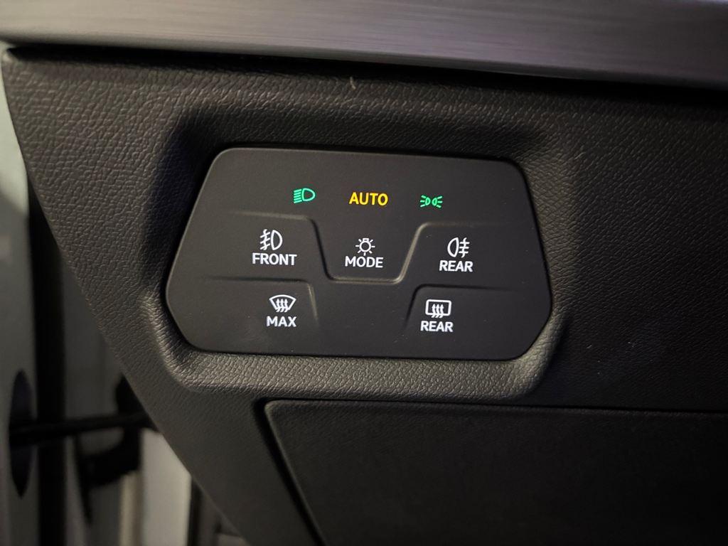 SEAT León ST 1.5 eTSI S&S FR Special Edition DSG 85 kW (116 CV) - 13