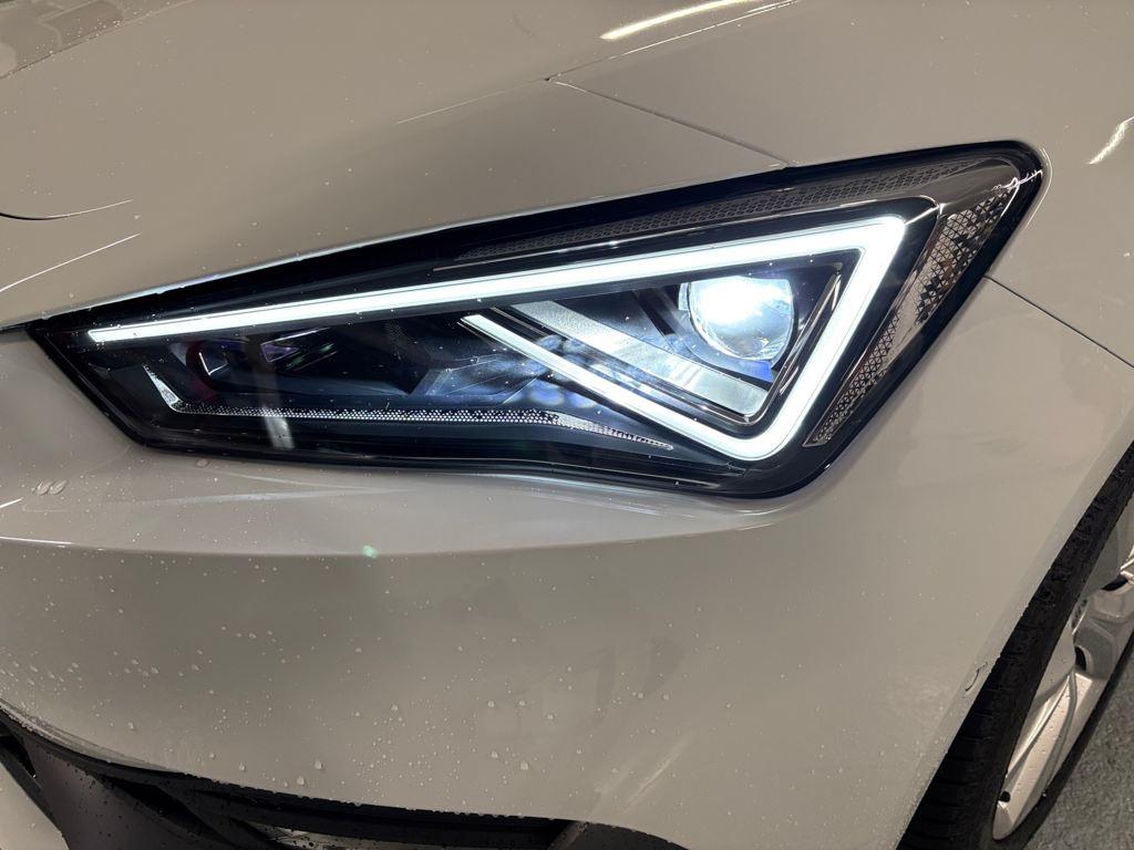 SEAT León ST 1.5 eTSI S&S FR Special Edition DSG 85 kW (116 CV) - 17