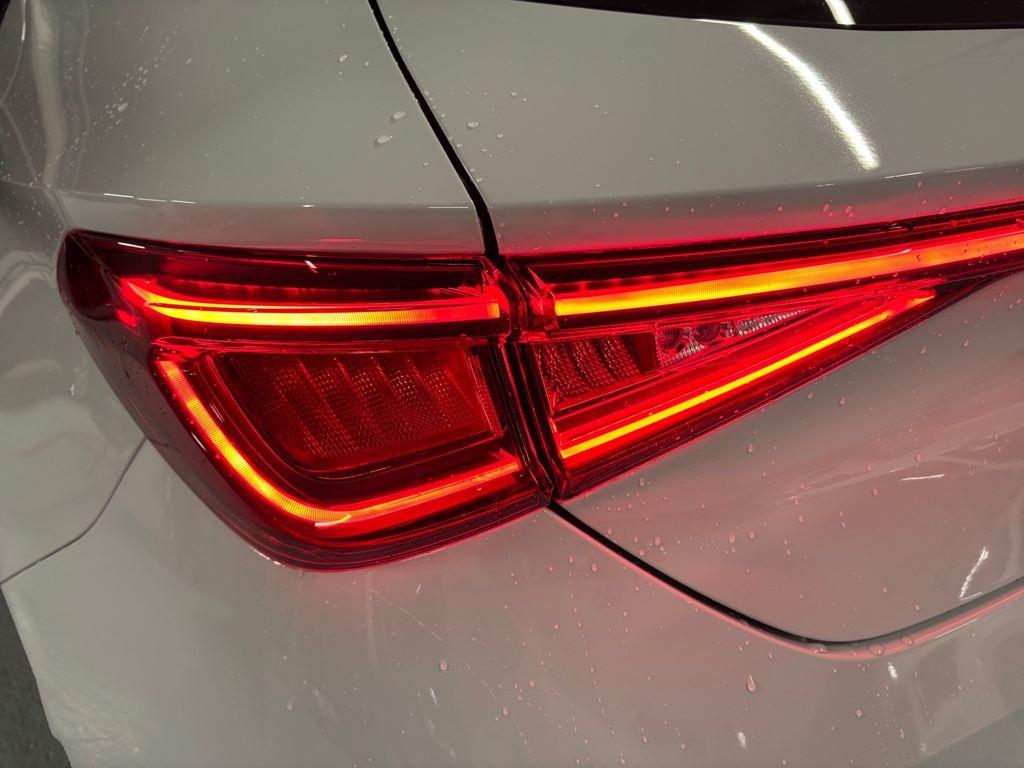 SEAT León ST 1.5 eTSI S&S FR Special Edition DSG 85 kW (116 CV) - 18