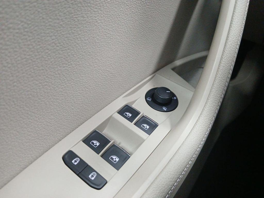 Skoda Superb Combi 1.5 TSI Style 110 kW (150 CV) - 13