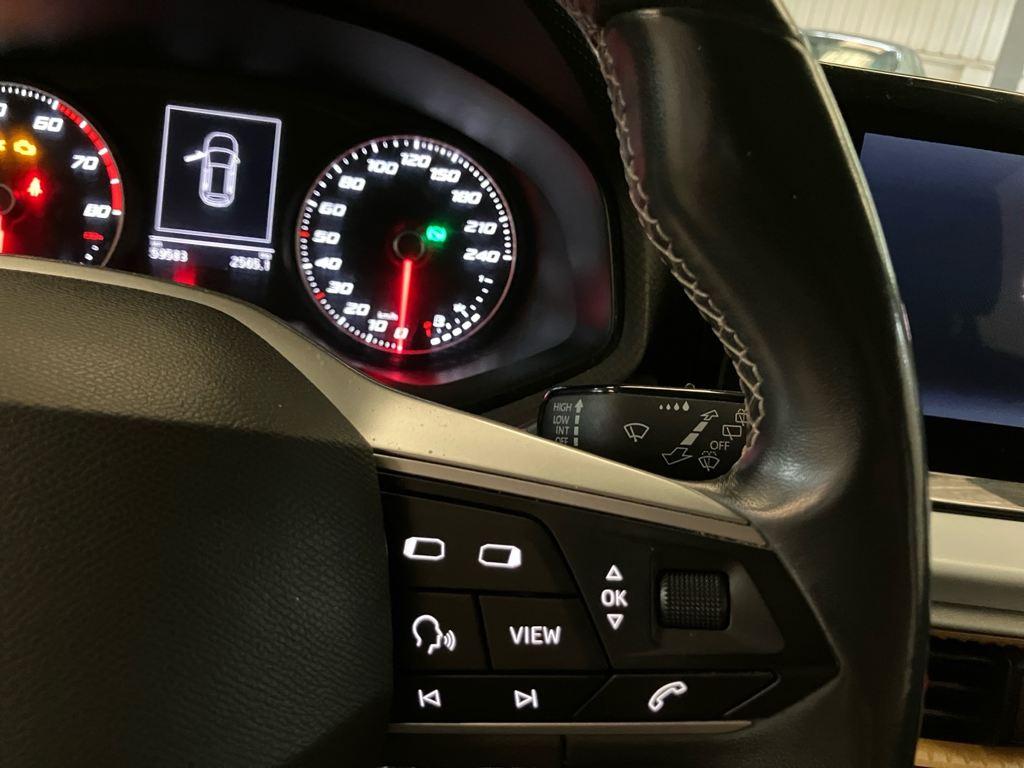 SEAT Arona 1.0 TSI Style XM Edition DSG 81 kW (110 CV) - 9