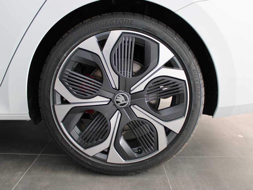 Skoda Octavia Combi 2.0 TSI RS DSG 195 kW (265 CV) - 7