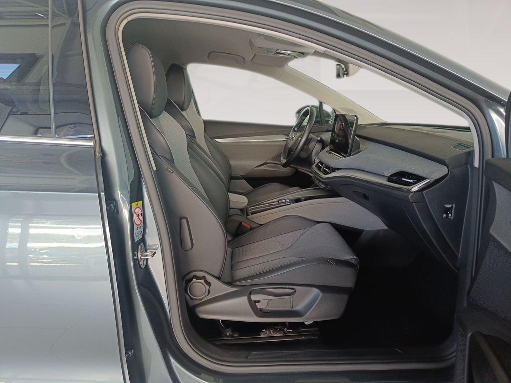 Skoda Enyaq IV 60 132 kW (180 CV) 60kWh - 4