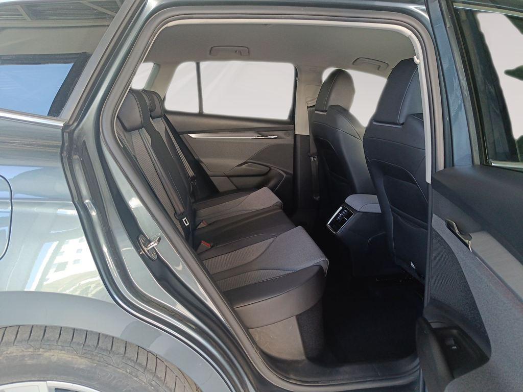 Skoda Enyaq IV 60 132 kW (180 CV) 60kWh - 5