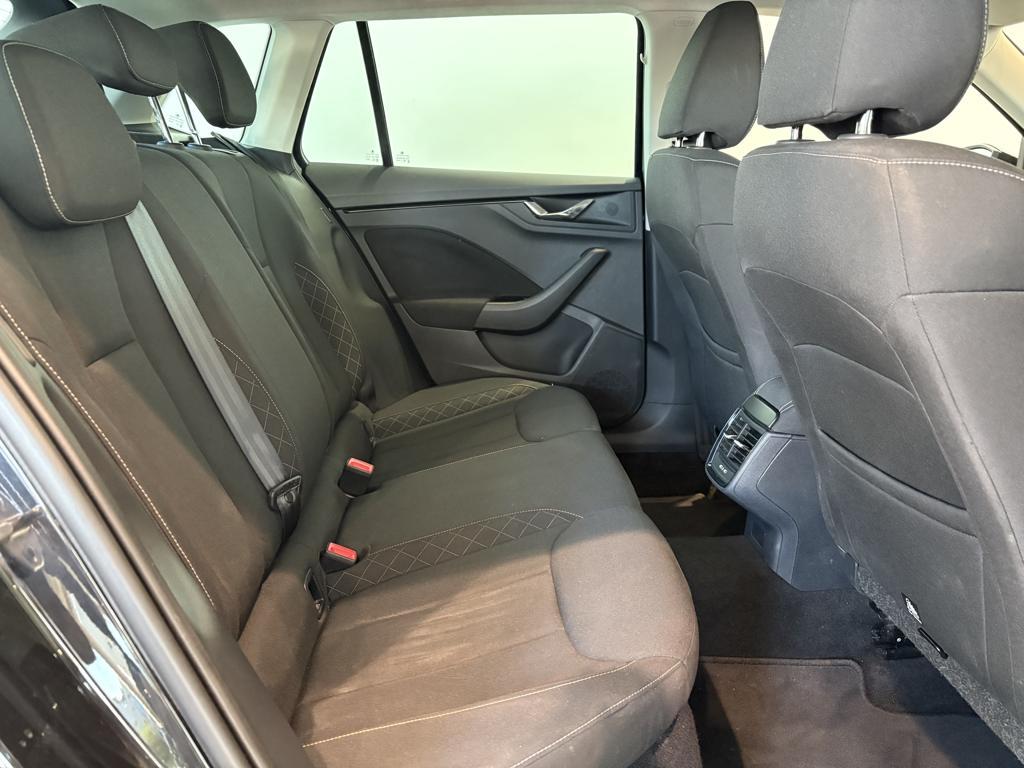 Skoda Kamiq 1.0 TSI Emotion 81 kW (110 CV) - 5