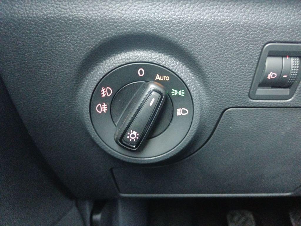 SEAT Ibiza 1.0 MPI Reference Salta 59 kW (80 CV) - 9