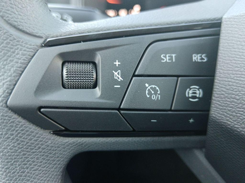 SEAT Ibiza 1.0 MPI Reference Salta 59 kW (80 CV) - 10