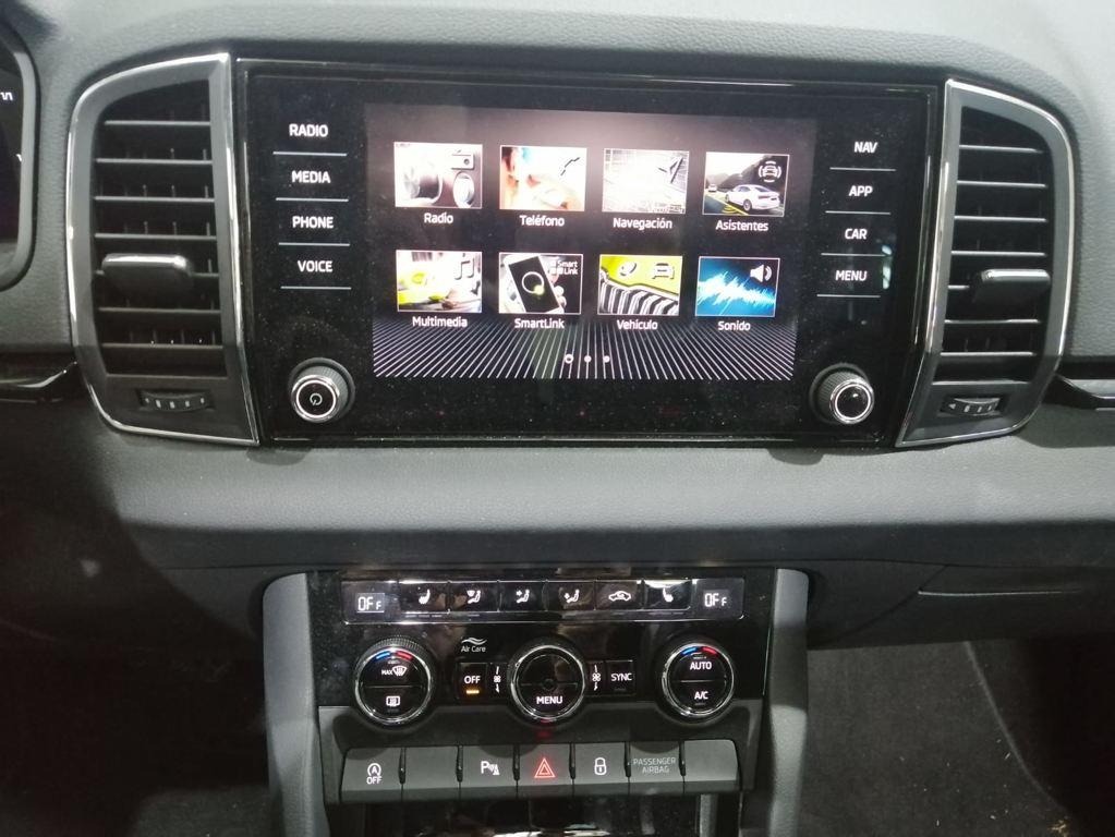 Skoda Karoq 1.5 TSI ACT Design DSG 110 kW (150 CV) - 10