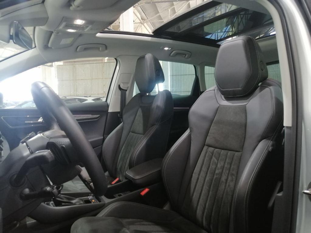 Skoda Karoq 1.5 TSI ACT Design DSG 110 kW (150 CV) - 13