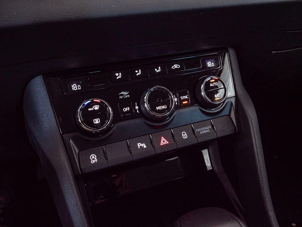 Skoda Karoq 1.5 TSI ACT Selection DSG 110 kW (150 CV) - 12