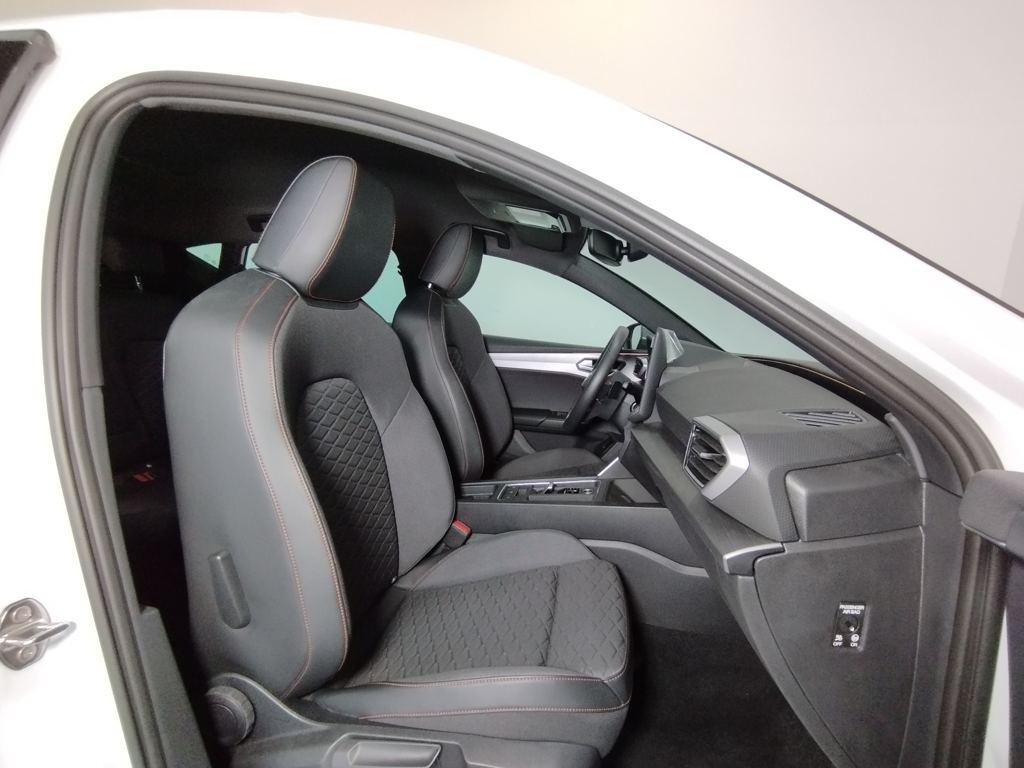 SEAT León 1.5 TSI e-Hybrid FR XM DSG 150 kW (204 CV) - 4