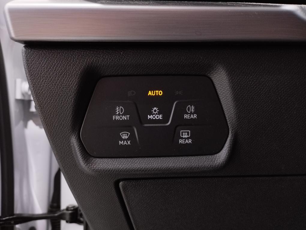 SEAT León 1.5 TSI e-Hybrid FR XM DSG 150 kW (204 CV) - 17