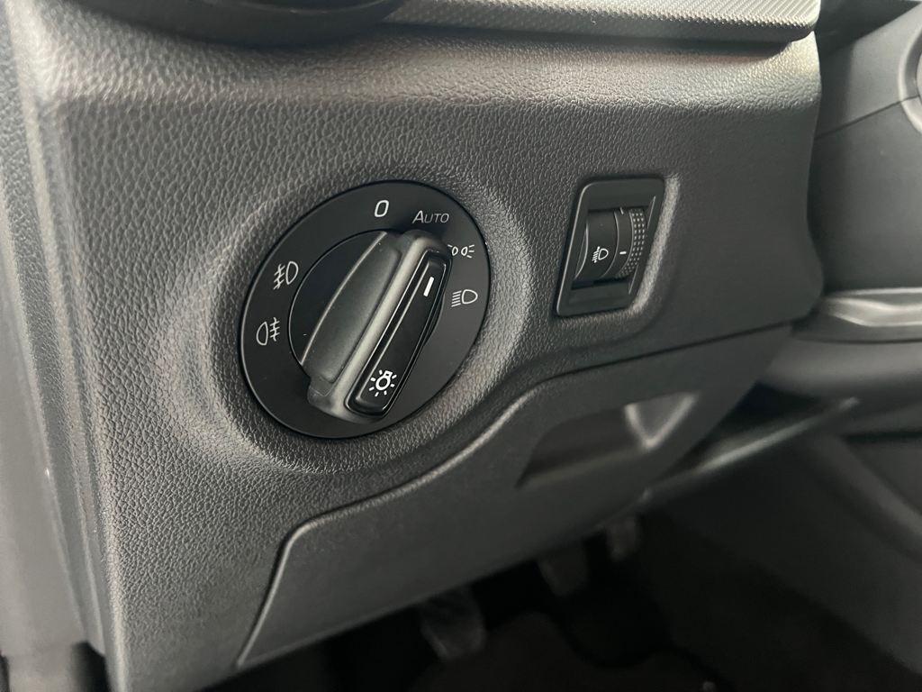 Skoda Fabia 1.0 TSI Selection 70 kW (95 CV) - 10