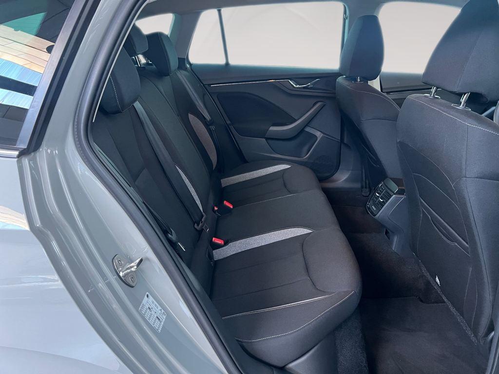 Skoda Scala 1.0 TSI Selection DSG 85 kW (115 CV) - 5