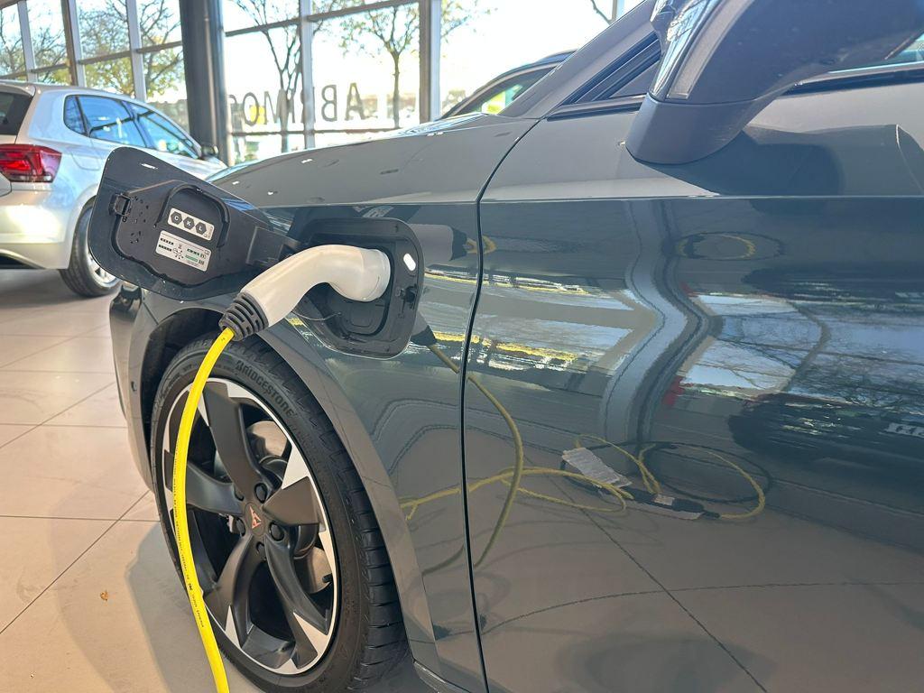 CUPRA Leon Sportstourer 1.5 TSI e-Hybrid DSG 150 kW (204 CV) - 18