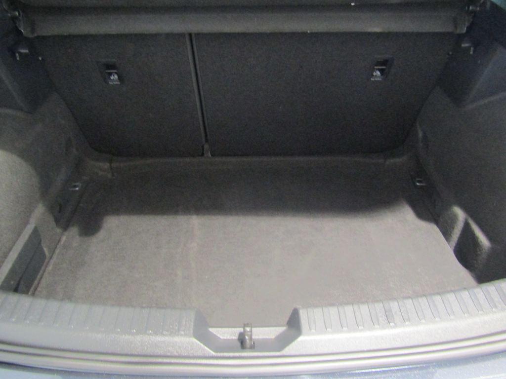 SEAT León 1.5 eTSI Style 25 Aniversario DSG 85 kW (116 CV) - 6