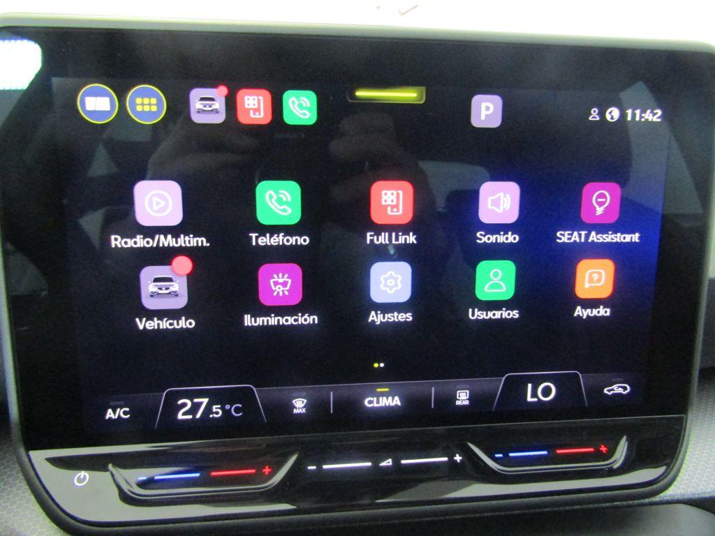 SEAT León 1.5 eTSI Style 25 Aniversario DSG 85 kW (116 CV) - 11