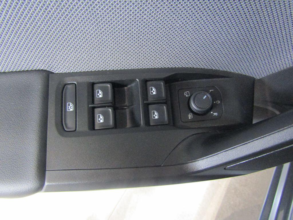 SEAT León 1.5 eTSI Style 25 Aniversario DSG 85 kW (116 CV) - 17