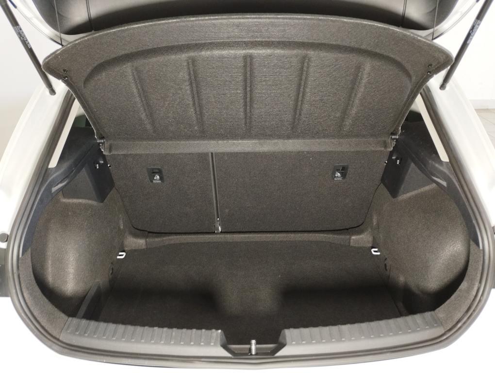 SEAT León 2.0 TDI S&S Style XS 85 kW (115 CV) - 6