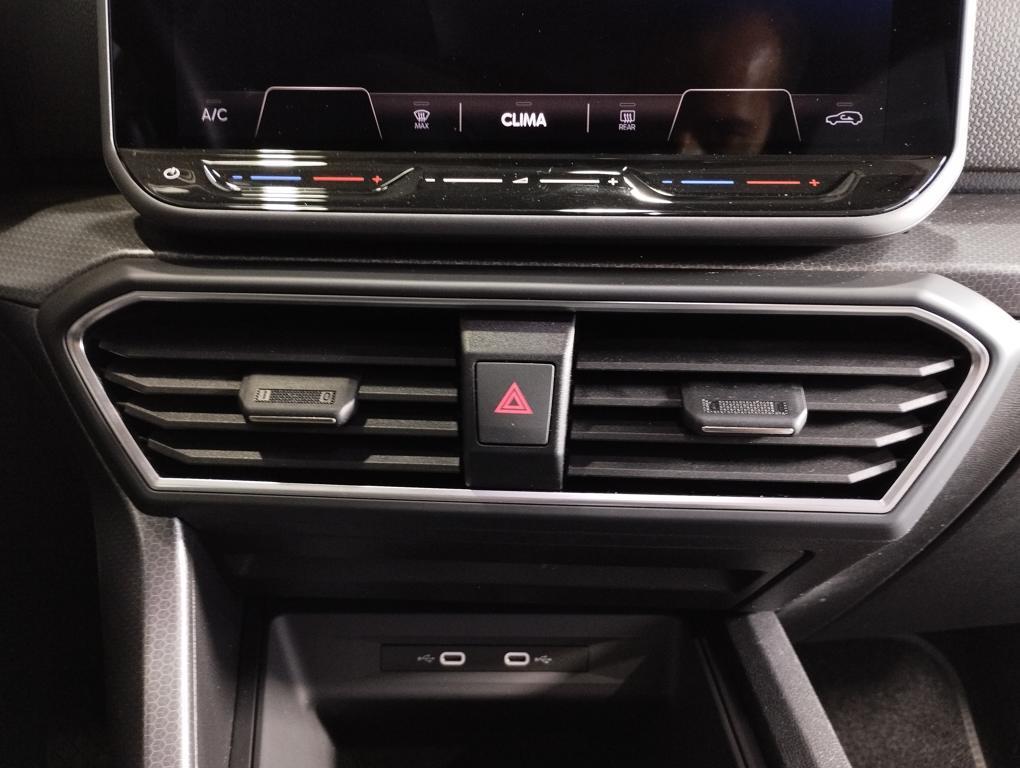 SEAT León 2.0 TDI S&S Style XS 85 kW (115 CV) - 14