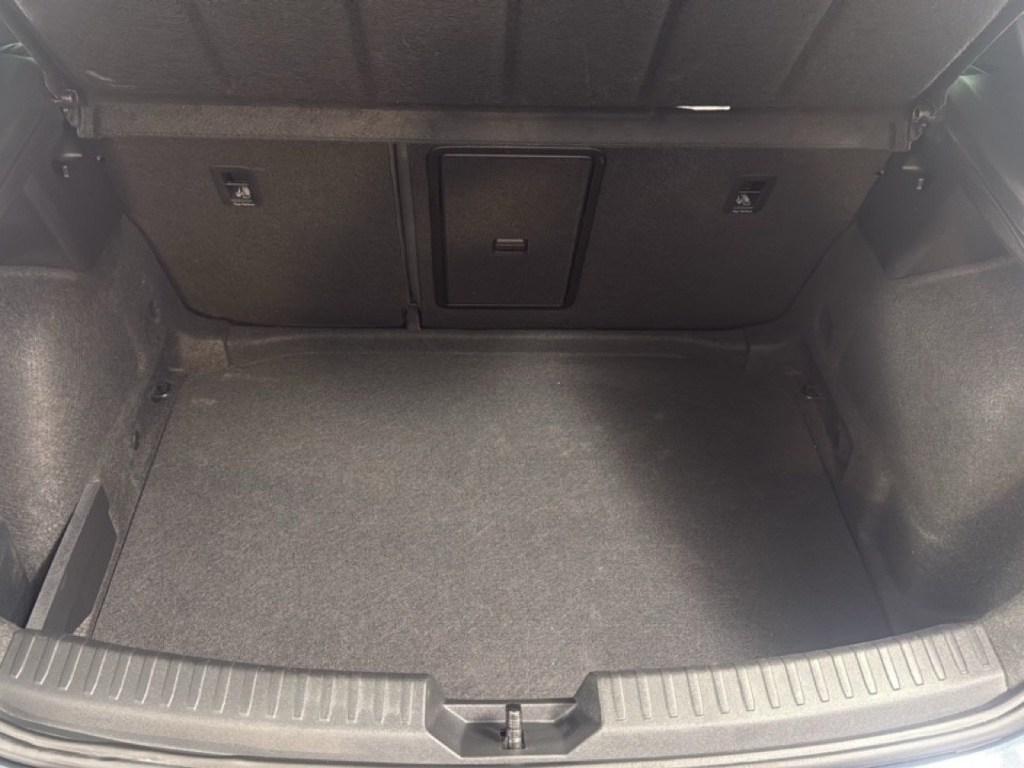 SEAT León 1.0 eTSI S&S FR DSG 81 kW (110 CV) - 6