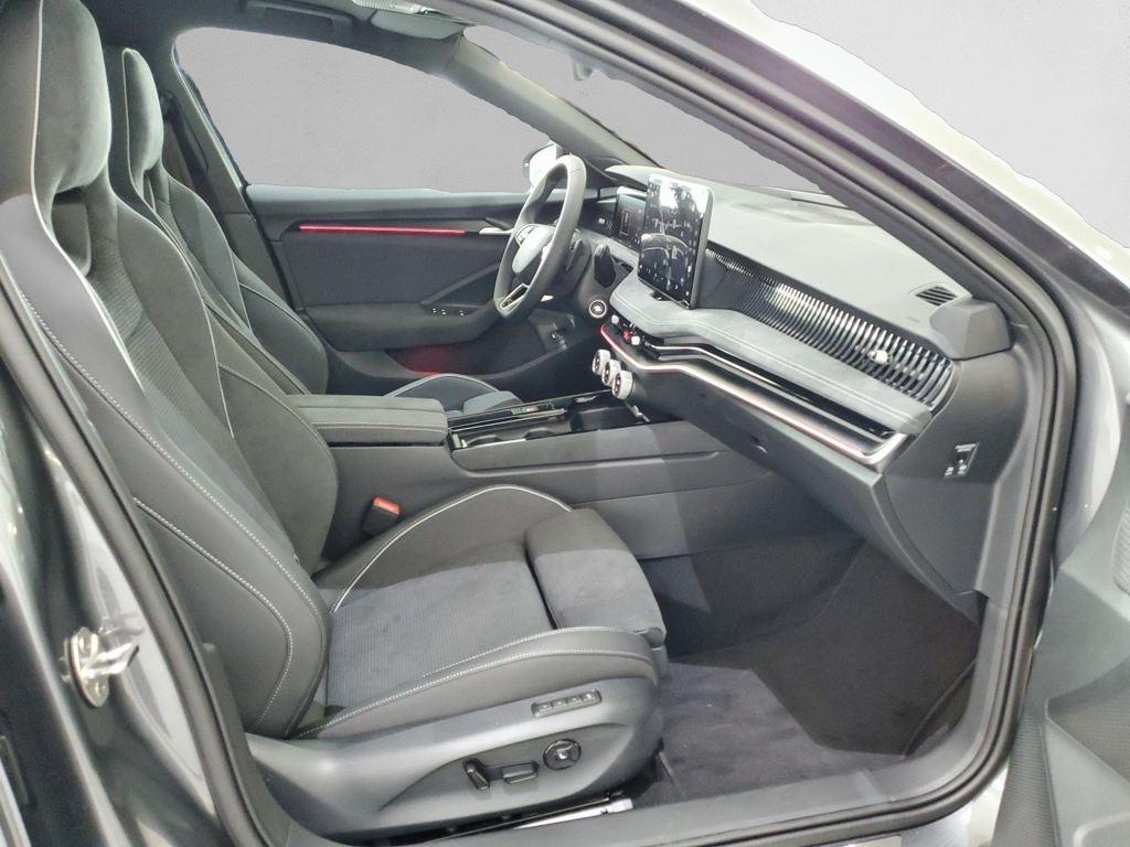 Skoda Superb Combi 2.0 TDI Sportline DSG 110 kW (150 CV) - 4