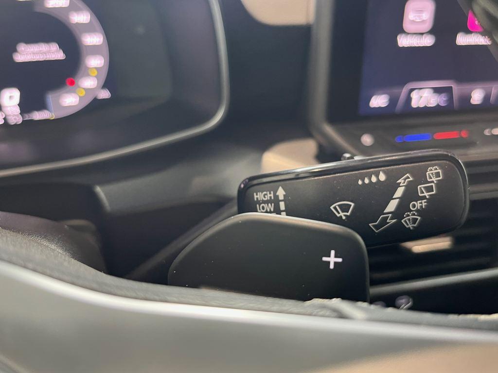 SEAT León 1.5 eTSI Style 25 Aniversario DSG 85 kW (116 CV) - 10